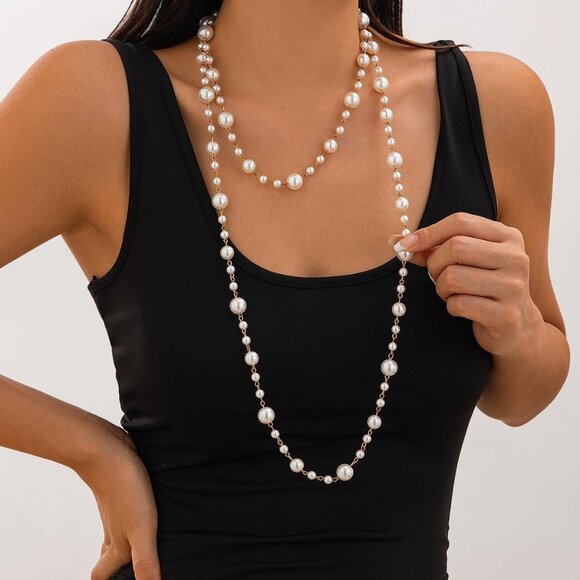 Feminine Gold Faux Pearl Necklace - Adjustable Long Design with Lobster Clasp - Picture 2 of 7